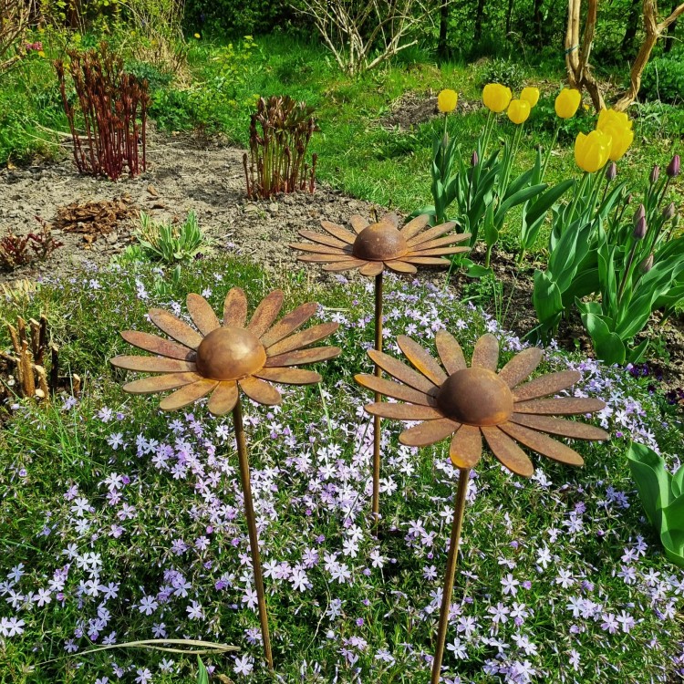 Stokrotki - zestaw trzech ozdób ogrodowych