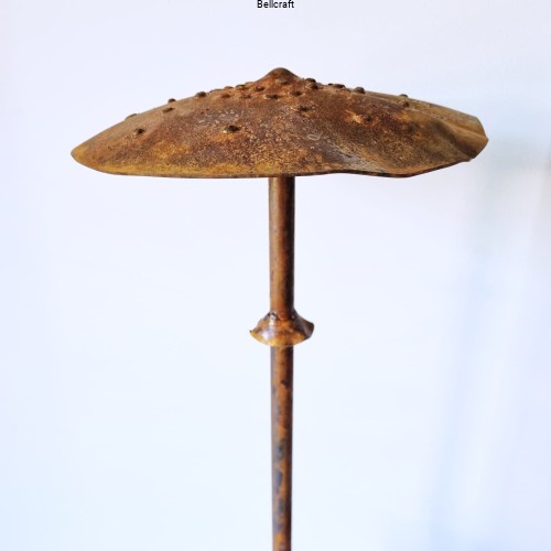 Kania - przestrzenny grzyb do ogrodu z metalu