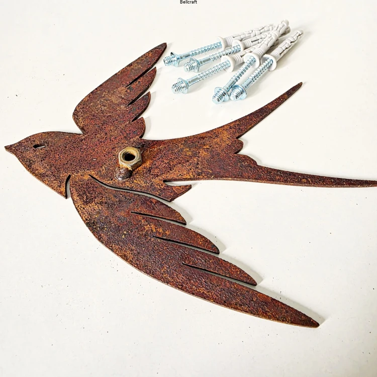 ozdoba ogrodowa jaskółki z metalu.jpg