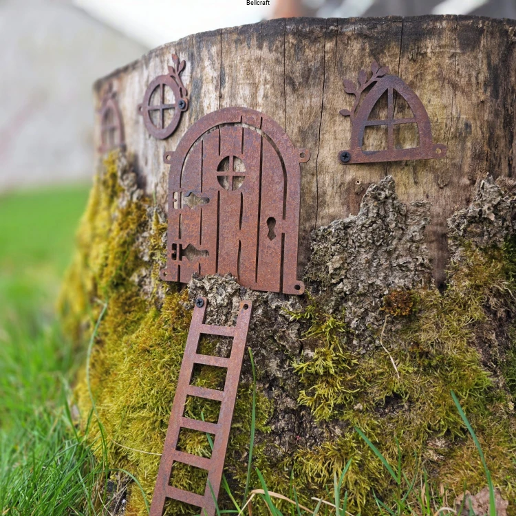 dekoracja na drzewo domek skrzata.jpg