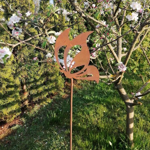 Motyl - rdzawa ozdoba do ogrodu