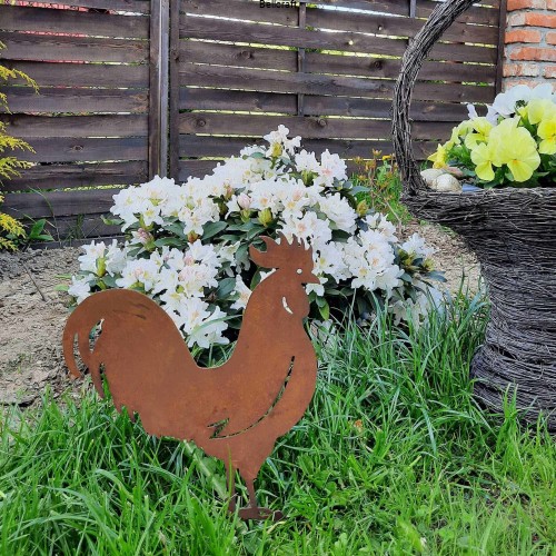 Kogut - dekoracja z rdzą