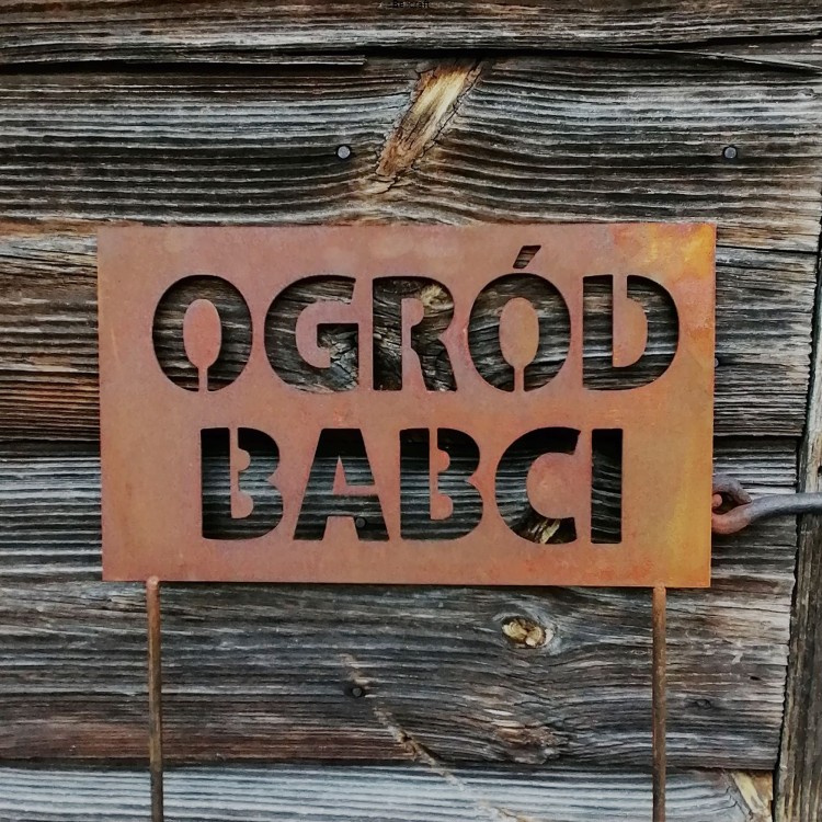 Ogród babci - tabliczka ogrodowa z tekstem na zamówienie