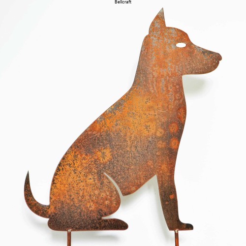 Pies - dekoracja z rdzą