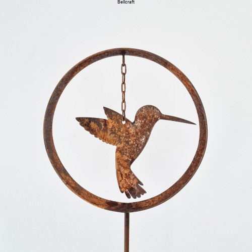 Koliber w obręczy - wyjątkowa dekoracja ogrodowa