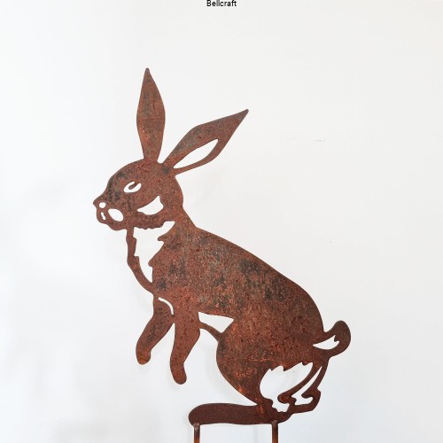 Zając - dekoracja ogrodowa z metalu