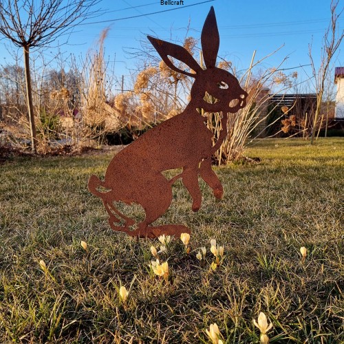 Zając - dekoracja ogrodowa z metalu
