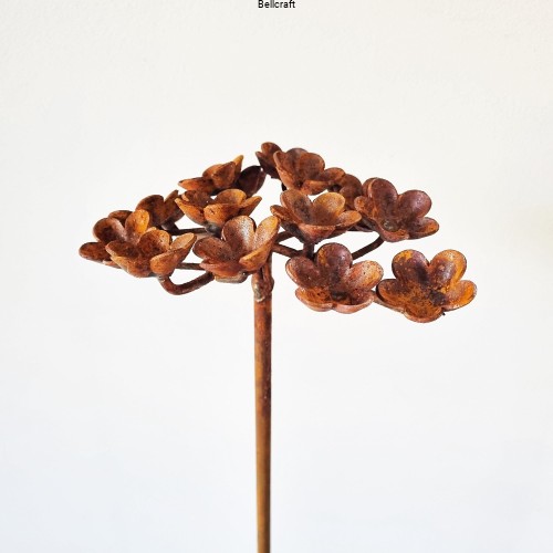 Aminek - metalowy kwiat do ogrodu