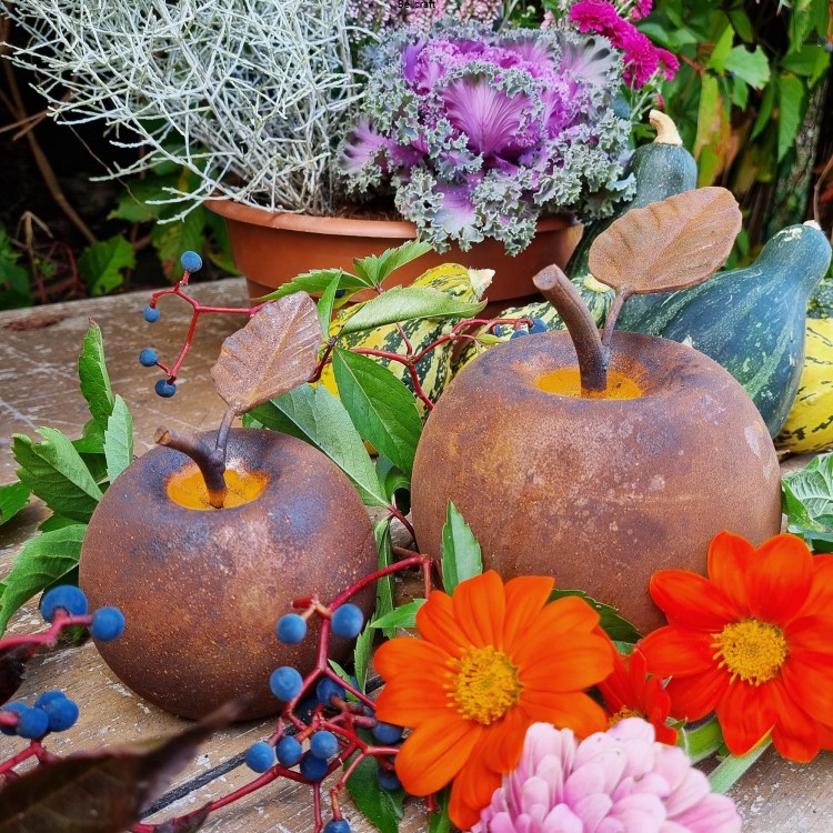 Ozdobne jabłka z metalu - zestaw 2 szt.